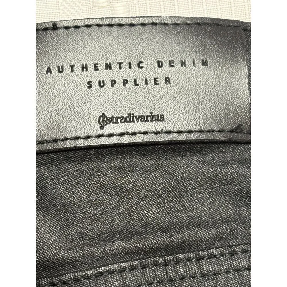 Stradivarius Women's Size 10  Black Coated Denim Jeans Pants Viscose - Picture 7 of 10